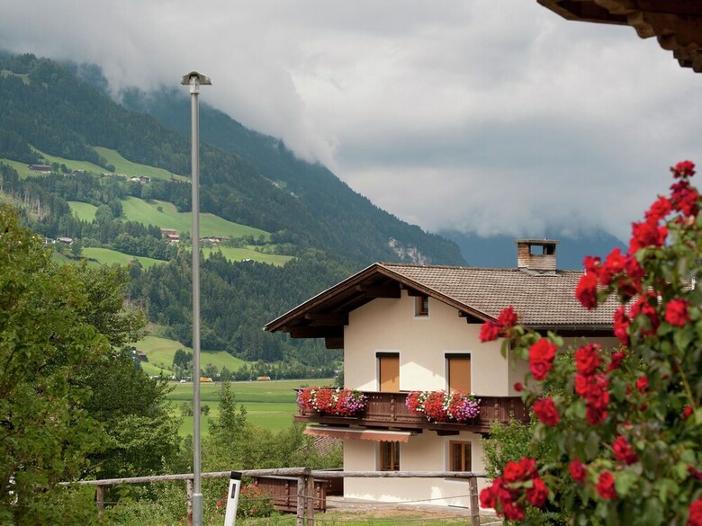 Spacious Apartment In Hart Im Zillertal With Balcony