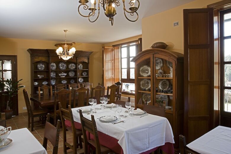 Hotel Casa Rural A Rega