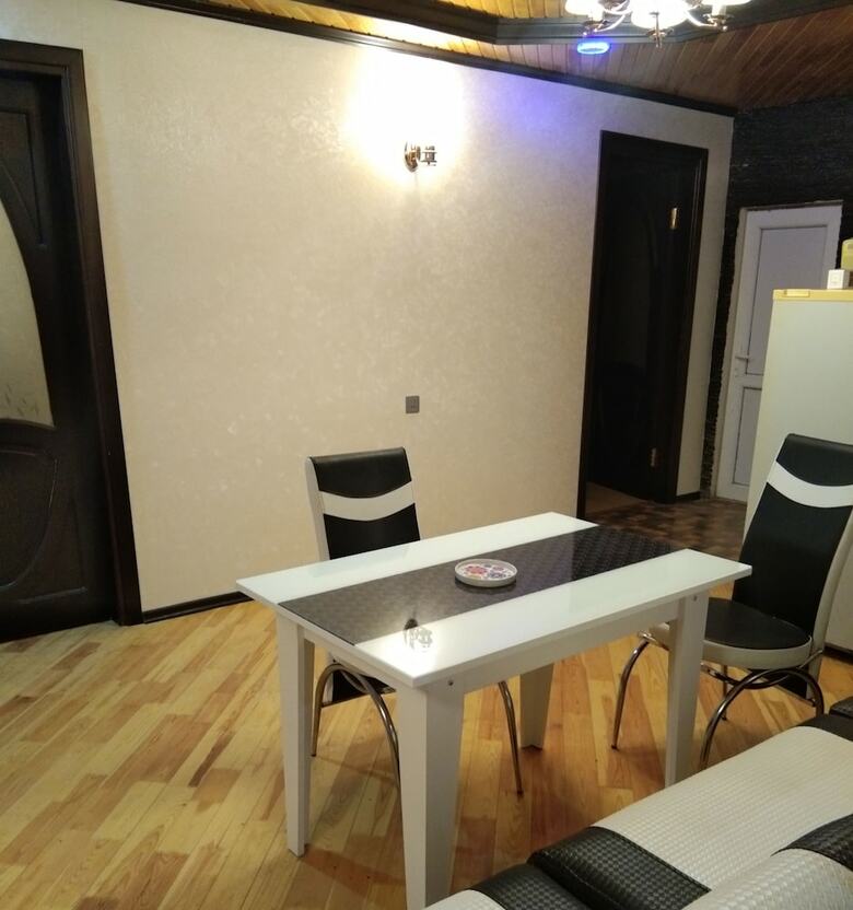 Hostal Nizami Street Hostel