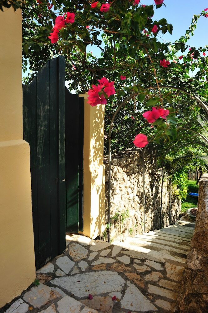 Korakiana Cottage