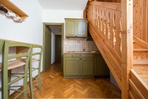 Apartment House Berghi I