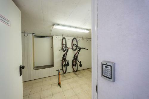 Apartment House Berghi I