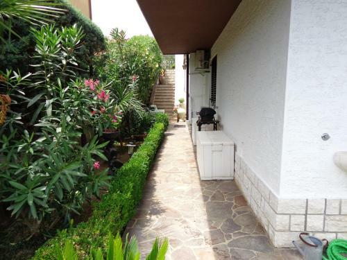 Apartments Butinar Pri Kapitanu