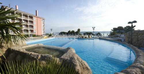 Hotel Aquapark ?usterna
