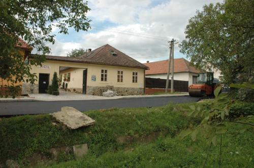 Apartamentos Penzi�n A Kemping Sokol