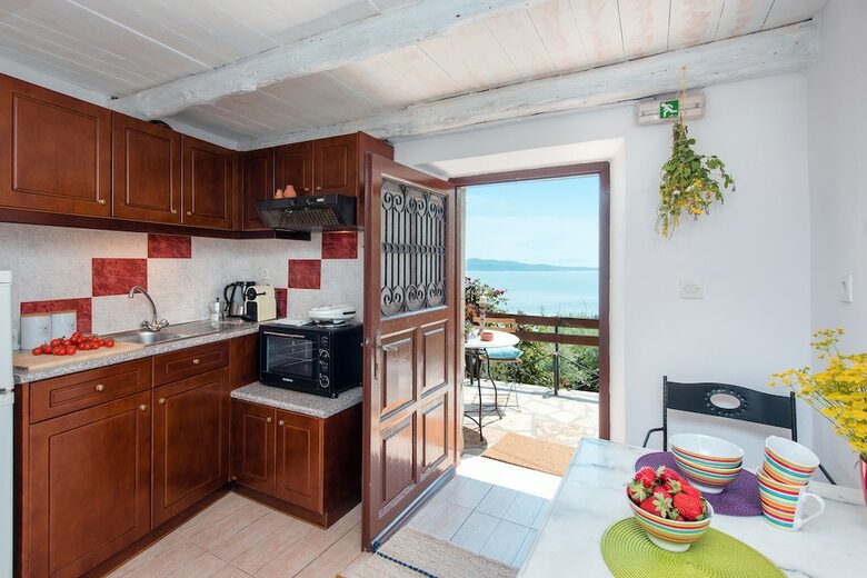 Apartamentos Nausica House