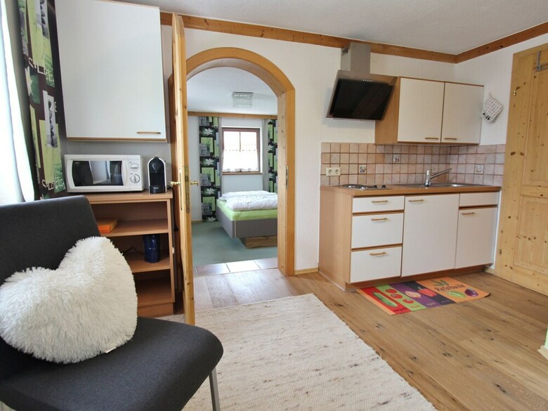 Quaint Apartment With Garden In Walchen
