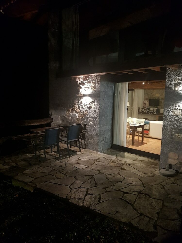 Apartamentos Rurales El Ller�n