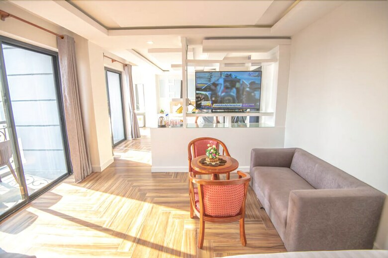 Hak Huot Hotel