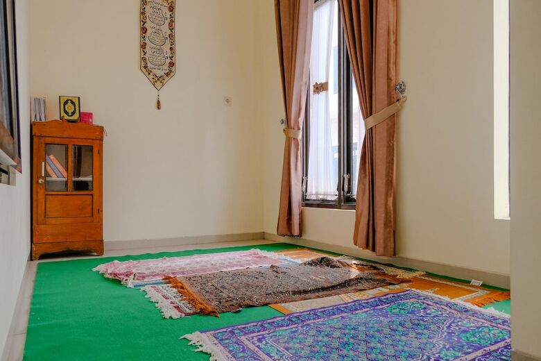 Hotel Oyo 2317 Griya Putri Syariah