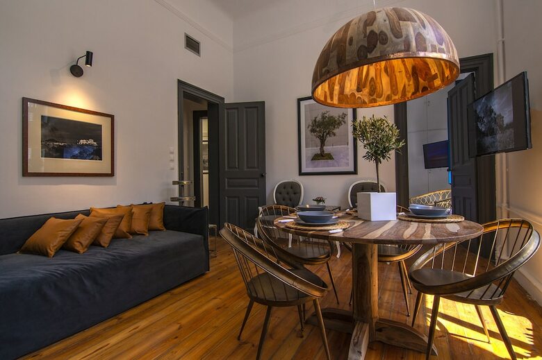 Hotel Art Pantheon Suites In Plaka