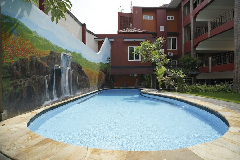 Hostal Oyo 2392 Nusa Dua Eling Inn