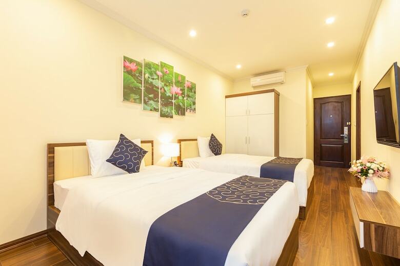 Hotel Capital O 939 Sen Hidden Charm