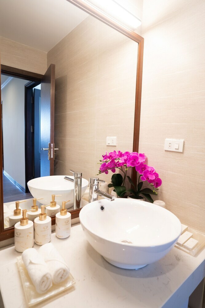 Hotel Capital O 939 Sen Hidden Charm