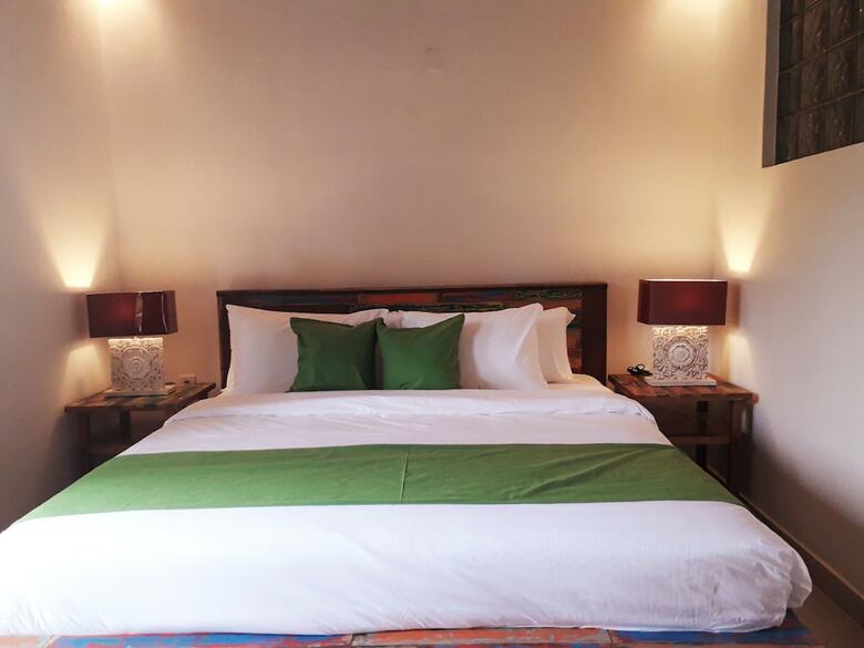 Bed & Breakfast Galang Hari Villa