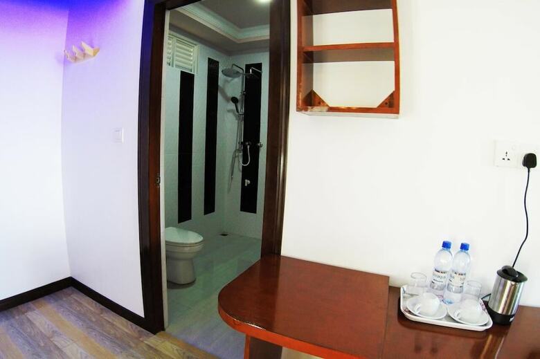 Hotel Athens View Guraidhoo