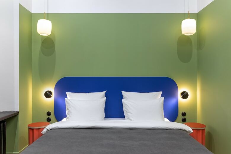 P 17 Hotel