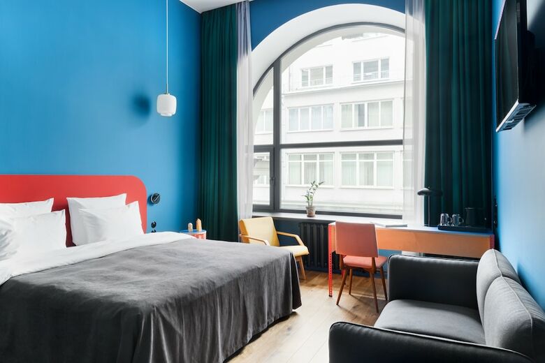 P 17 Hotel