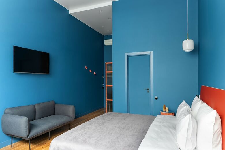 P 17 Hotel