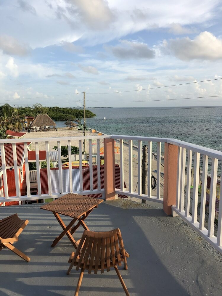 Apartamentos Caye Caulker Condos