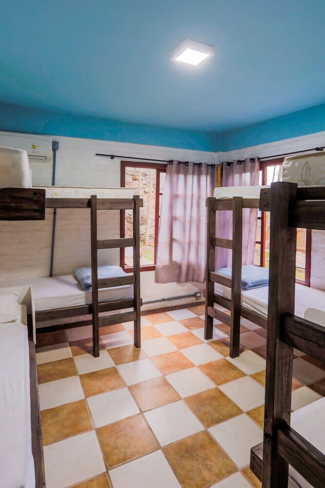 Hostal Wind House Hostel