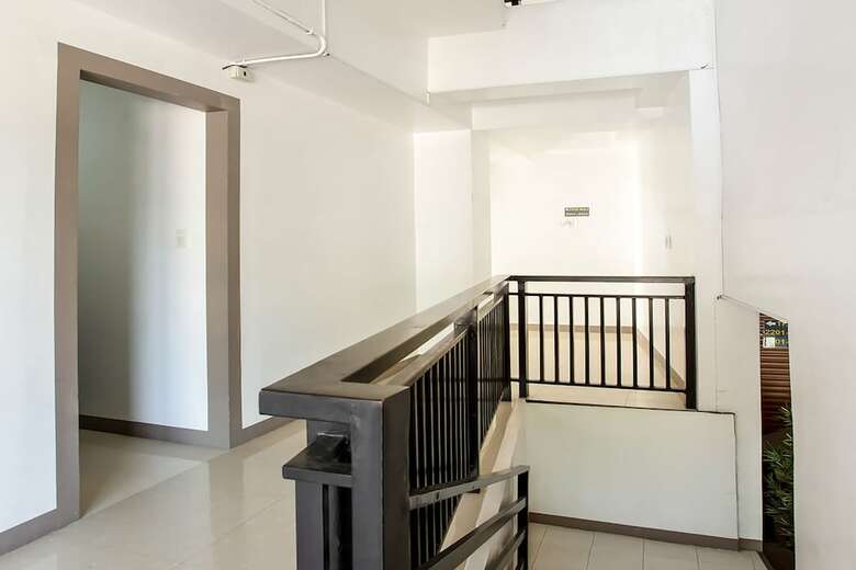 Hotel Oyo 496 D'abirus Inn