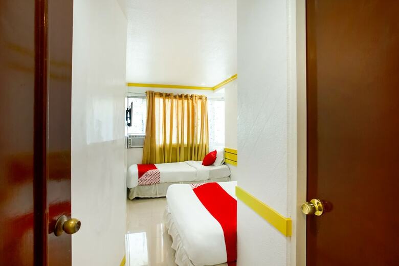 Hotel Oyo 496 D'abirus Inn