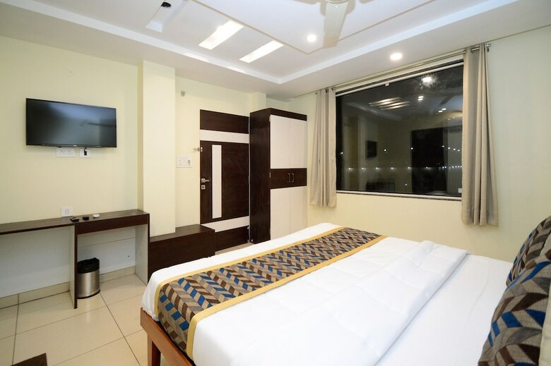 Hotel Rashika Palace