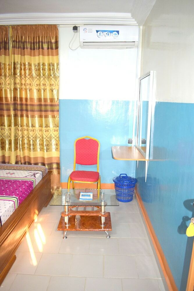 Bam Company Hotel