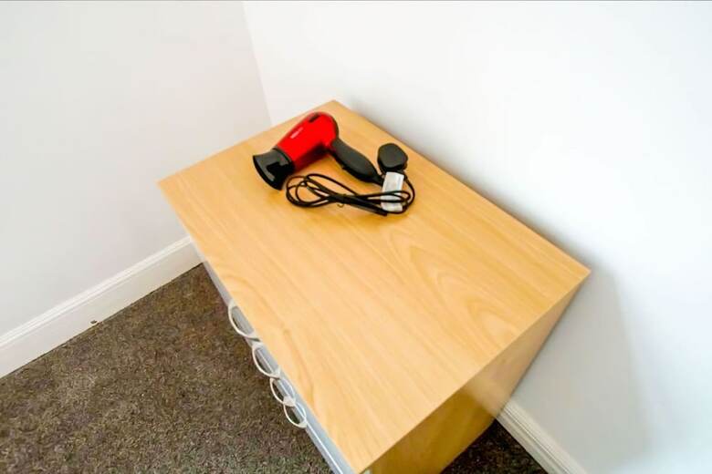 Hotel Colton Road Homes Leeds