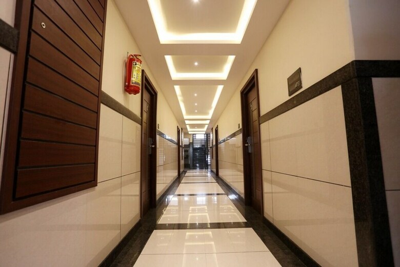 Hotel Lnb Residency