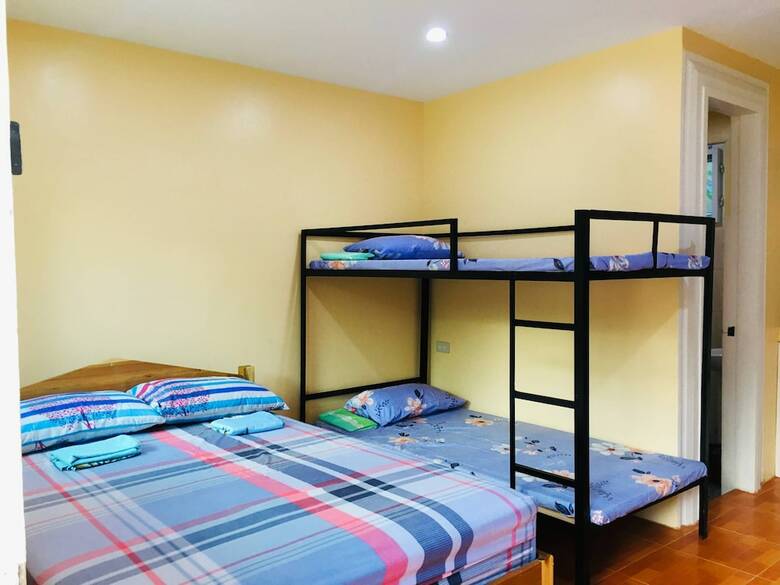 Hotel Eme's Apartelle