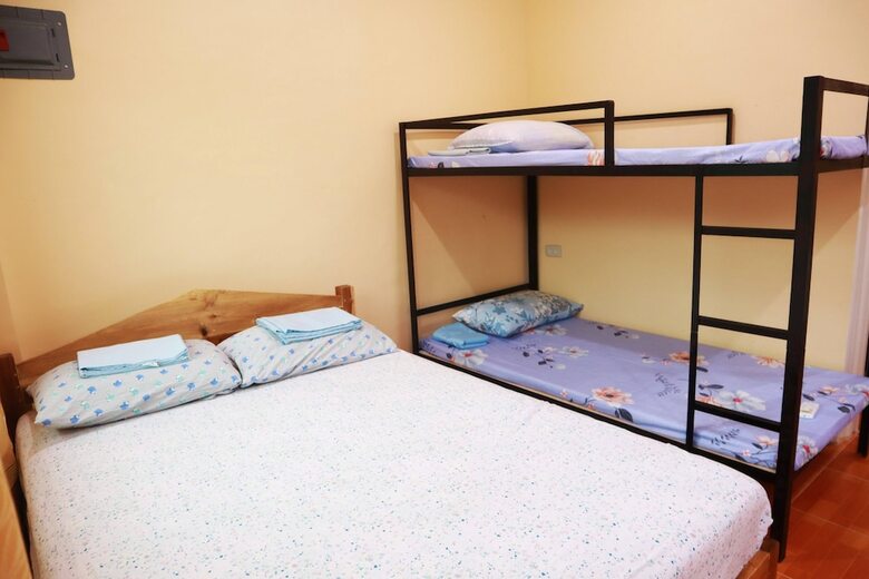 Hotel Eme's Apartelle