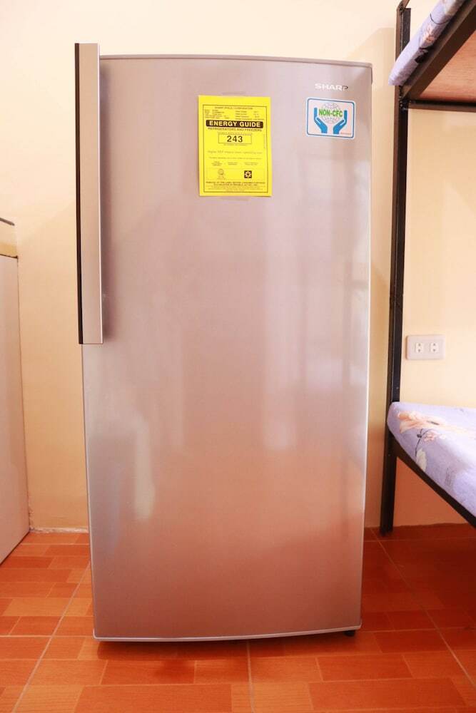 Hotel Eme's Apartelle