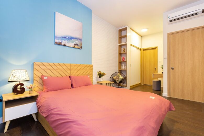 Halo Sun Avenue Apartments