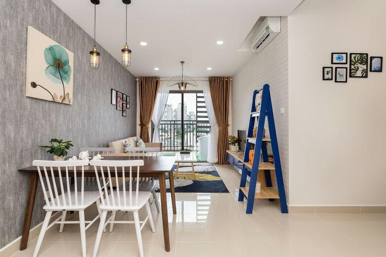 Halo Sun Avenue Apartments