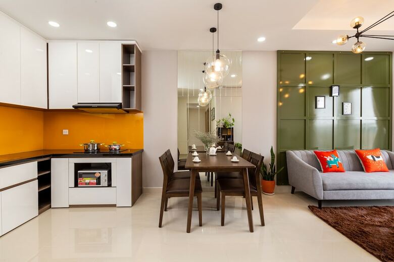 Halo Sun Avenue Apartments