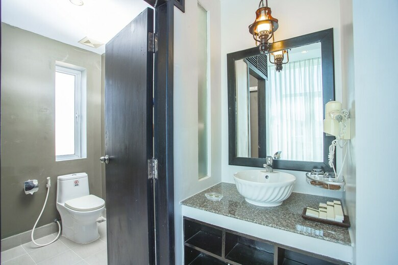 King Grand Boutique Hotel