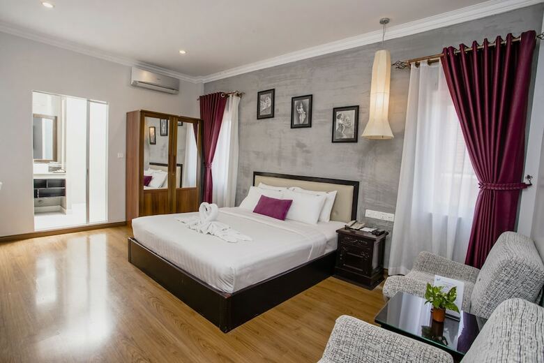 King Grand Boutique Hotel