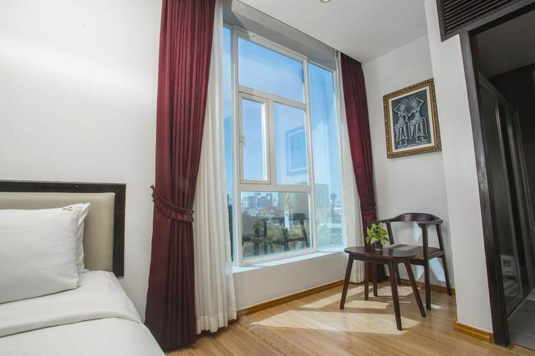 King Grand Boutique Hotel