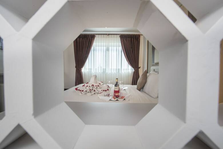 King Grand Boutique Hotel