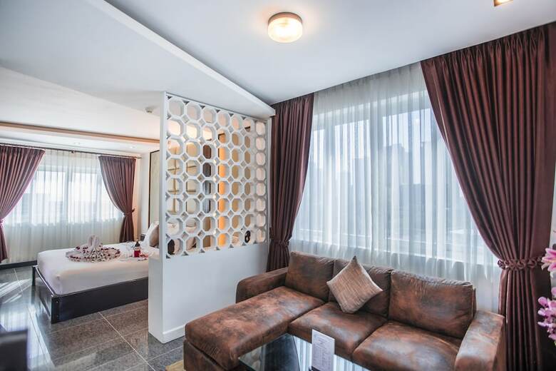 King Grand Boutique Hotel