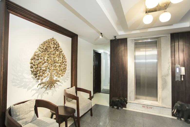 King Grand Boutique Hotel