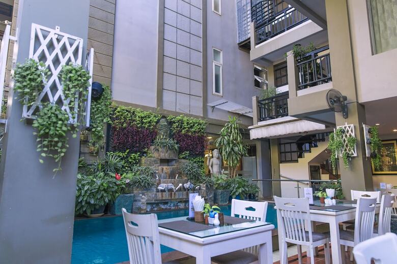 King Grand Boutique Hotel