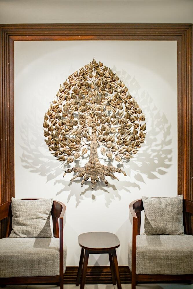 King Grand Boutique Hotel
