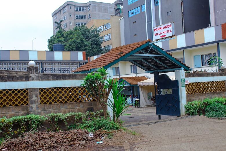 Parklands Villa Hotel.