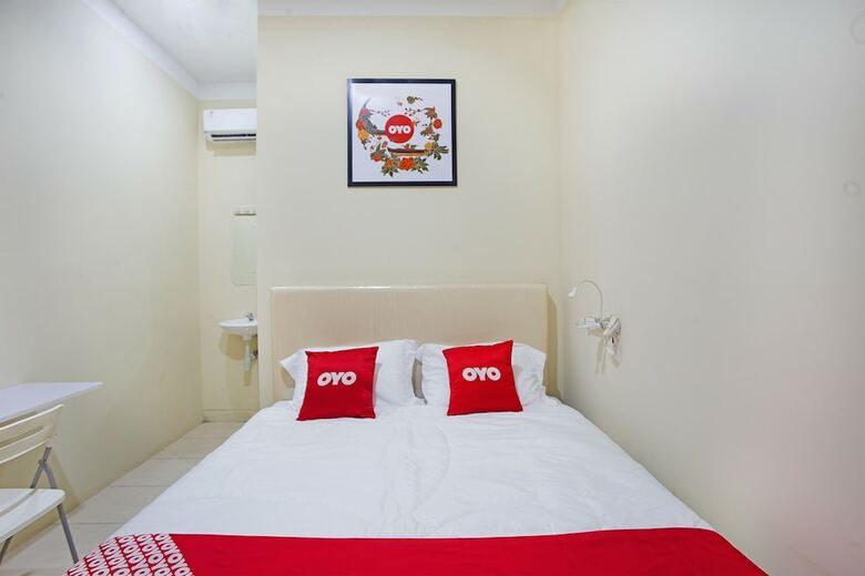 Hostal Oyo 2443 Inn Joy