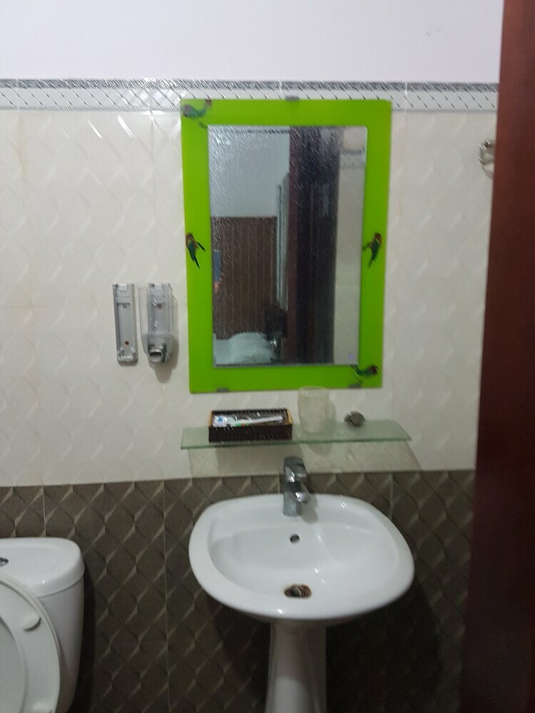 Hotel Oyo 588 VI Thao Van 1