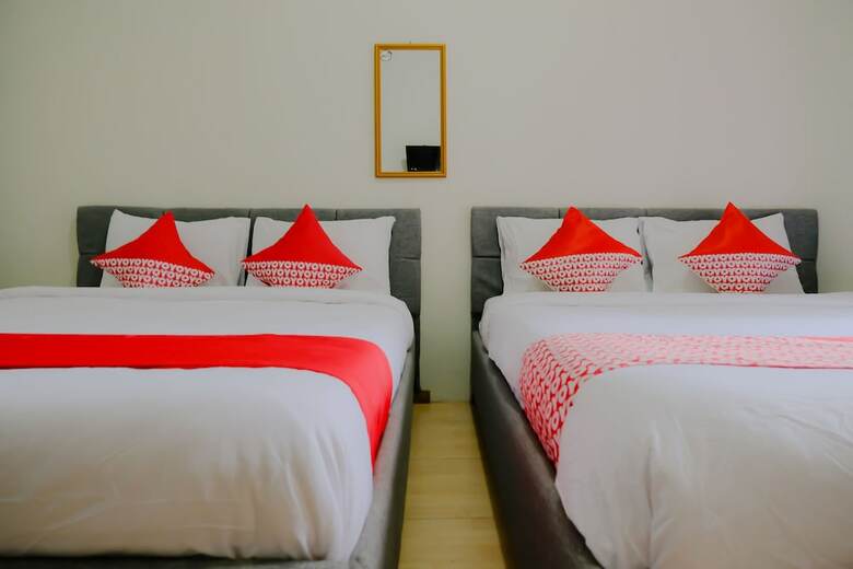Hotel Oyo 2376 Tiara Family Residence