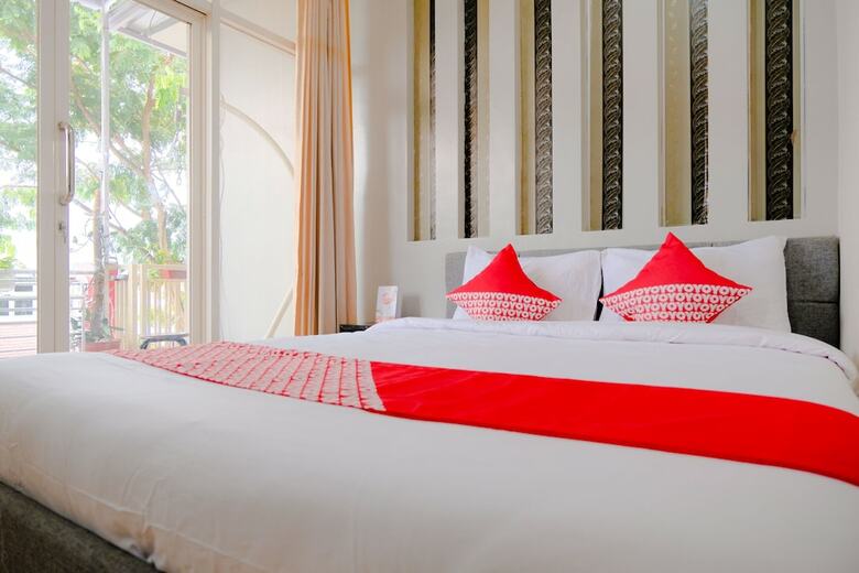 Hotel Oyo 2376 Tiara Family Residence